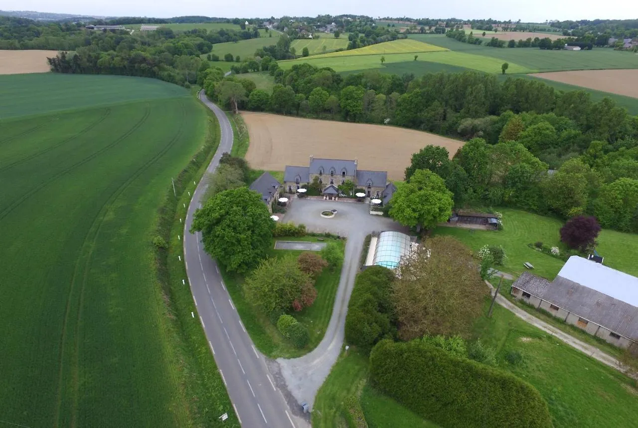 Holiday home Gite Fraise - Les Gites De La Lohuas Les Champs-Geraux